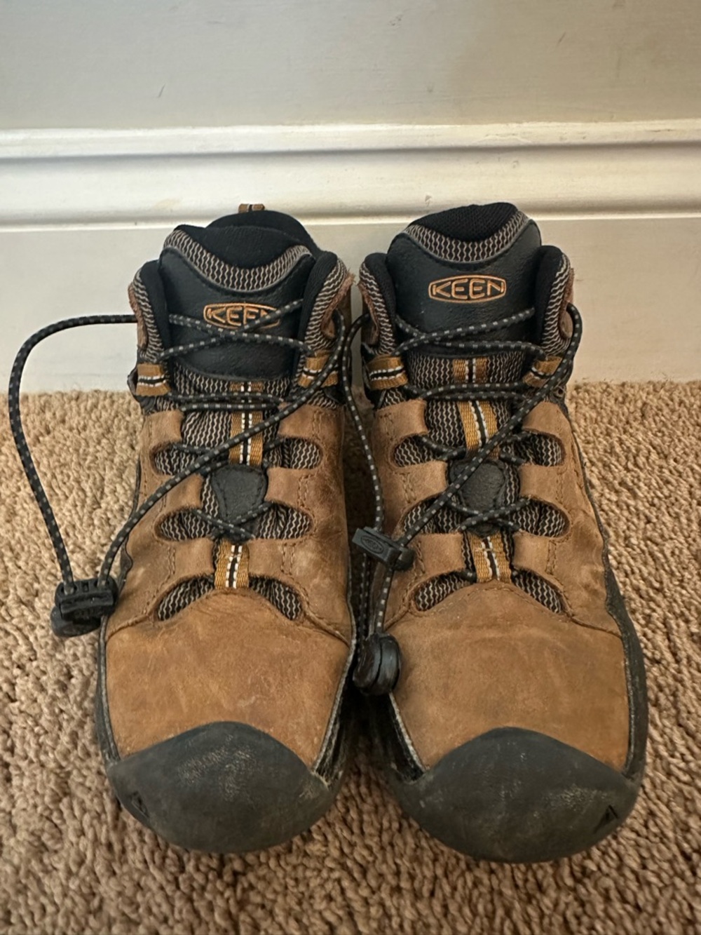 KEEN Kids Youth Targhee Waterproof Hiking Boot Size 1 Brown